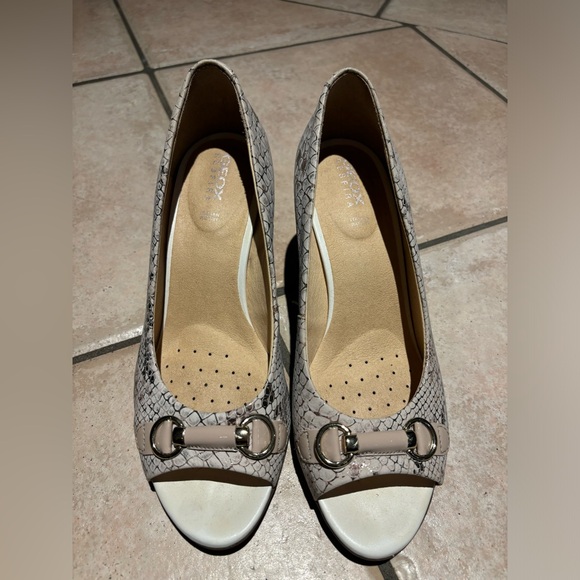 Geox Peep Toe Snakeskin Heels - Picture 2 of 4